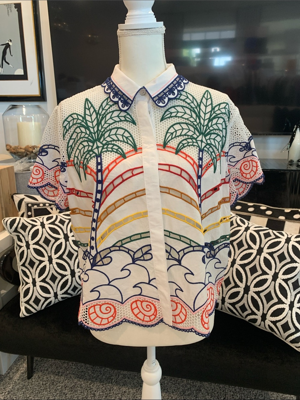FARM Rio White Button-Up Shirt with Multicolor Embroidered Palms large